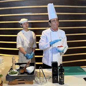 Chef DK-top-The Punch.jpg
